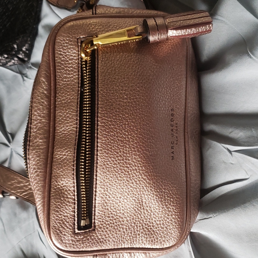 Marc Jacobs Zoom Rose Gold Crossbody
